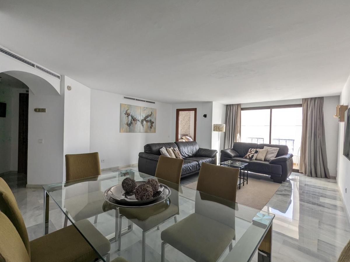 Benabola & 4* Marbella